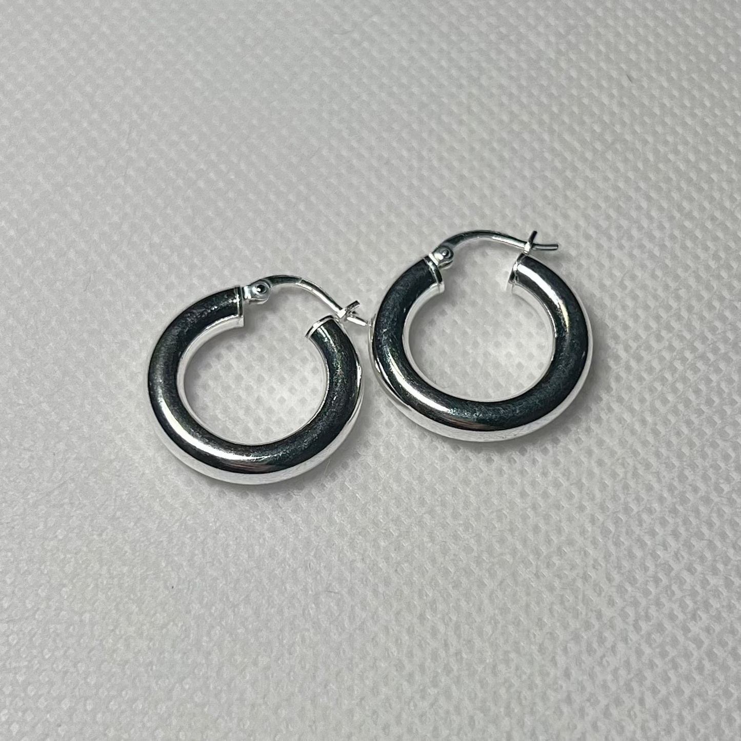 Sweet Memories 925 Sterling Silver Small Thick Hoops