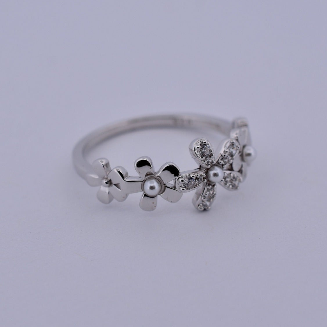 925 SILVER DAZZLING DAISY FLOWER SHAPE RING