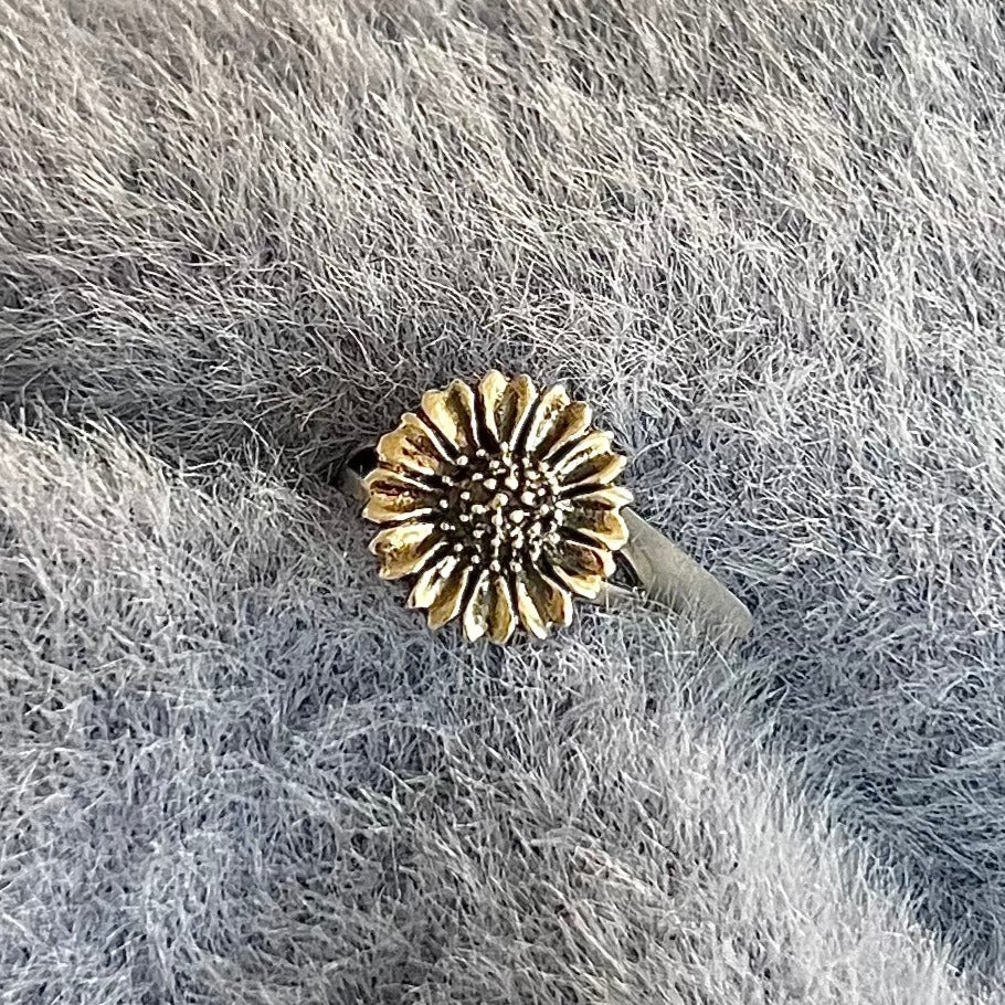 Rustic Sunflower Shape 925 Sterling Silver Ring