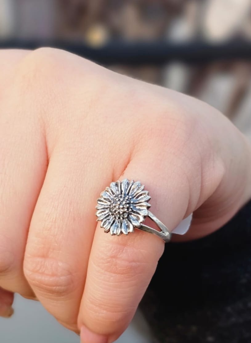 Rustic Sunflower Shape 925 Sterling Silver Ring